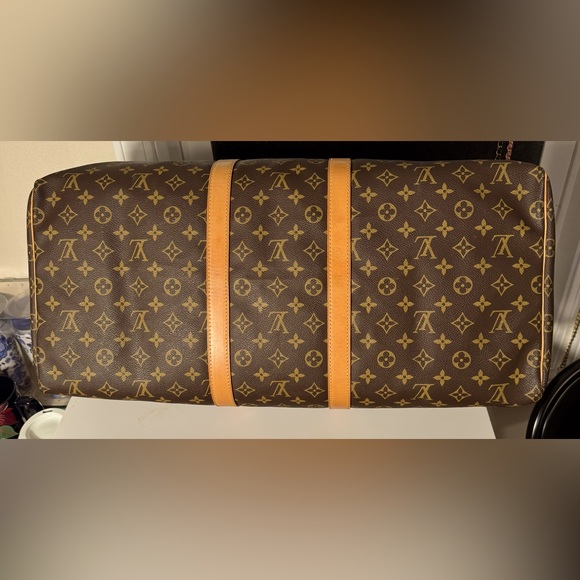 Large Louis Vuitton keepall.❤️With COA, GREAT Condition. 1 callout (see picture) - Picture 6 of 13